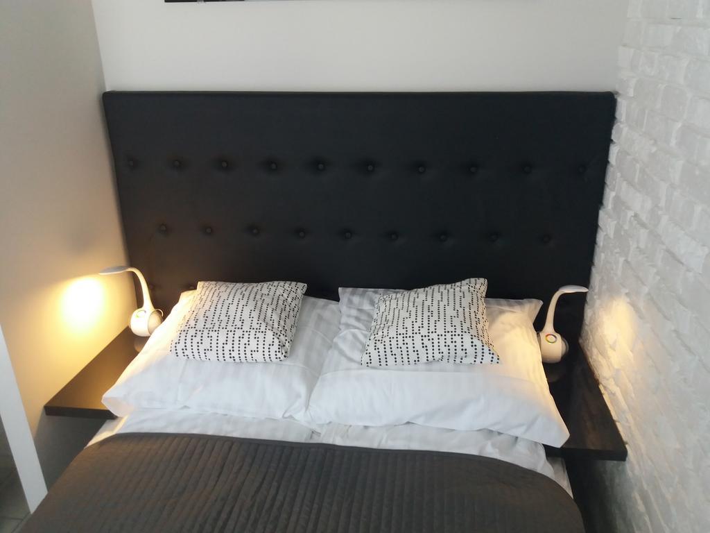 Apartament Zeus ジェロナ・グラ エクステリア 写真